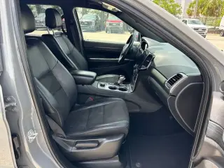 Jeep Grand Cherokee 2020 4x4 Laredo 4 puertas SUV