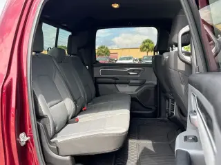 Ram 1500 2021 4x2 Big Horn Cabina Crew de 5.6 pies. Pickup SB