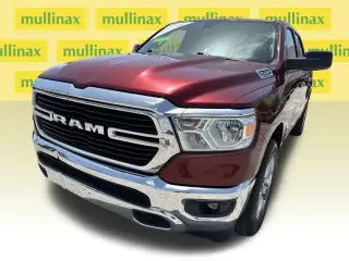 Ram 1500 2019 4x2 Big Horn 4 puertas Cabina Crew 5.6 pies SB Pickup
