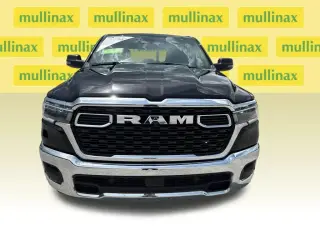 Ram 1500 2025 4x4 Big Horn 4 puertas Quad Cab 6.4 pies. Pickup SB