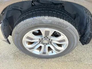 Ram 1500 2019 4x4 Laramie Longhorn 4 puertas Cabina Crew 5.6 pies. Caja corta Pickup