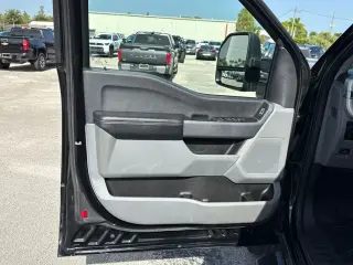 Ford F-250 Super Duty 2023 4x4 XLT 4 puertas SuperCab 1.83 m (6 pies) Pickup