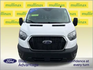 Ford Transit 2025 250 3 puertas LWB Techo Bajo Furgón de Carga
