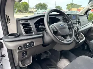 Ford Transit 2025 250 3 puertas LWB Techo Bajo Furgón de Carga