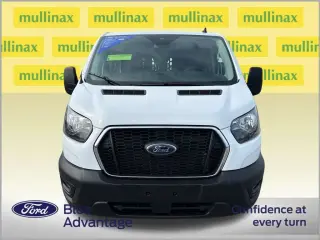 Furgoneta de carga Ford Transit 2025 250 3 puertas LWB Techo bajo