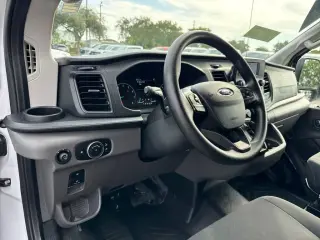 Furgoneta de carga Ford Transit 2025 250 3 puertas LWB Techo bajo