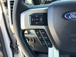 Ford F-150 2020 4x2 Lariat 4 puertas SuperCrew 5.5 pies. SB