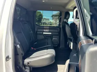 Ford F-150 2020 4x2 Lariat 4 puertas SuperCrew 5.5 pies. SB