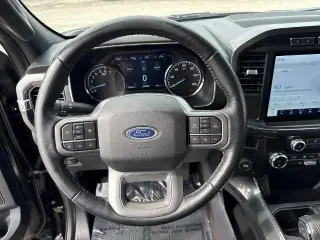 Ford F-150 2021 4x2 XLT 4 puertas SuperCrew 5.5 pies. SB