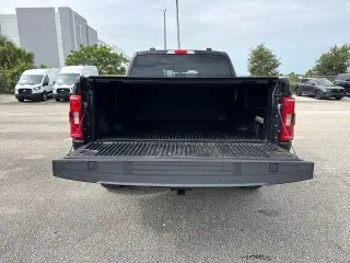 Ford F-150 2021 4x2 XLT 4 puertas SuperCrew 5.5 pies. SB