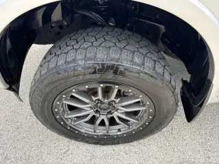 Ford F-150 2019 4x4 Platinum 4 puertas SuperCrew 5.5 pies SB