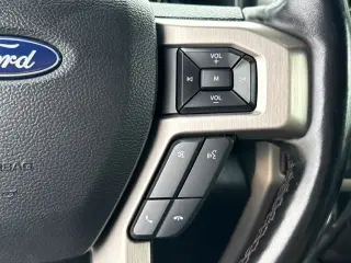 Ford F-150 2019 4x4 Platinum 4 puertas SuperCrew 5.5 pies SB