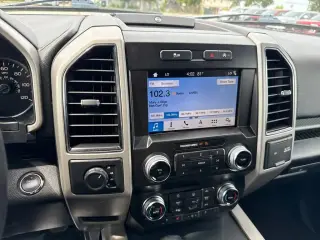 Ford F-150 2019 4x4 Lariat 4 puertas SuperCrew 5.5 pies. SB