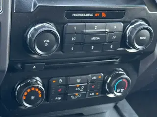 Ford F-150 2016 4x4 XLT 4 puertas SuperCrew 5.5 pies. SB