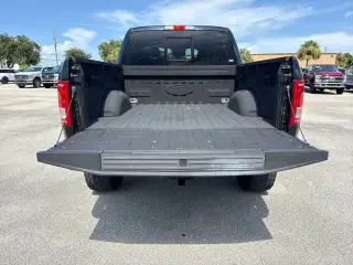 Ford F-150 2016 4x4 XLT 4 puertas SuperCrew 5.5 pies. SB
