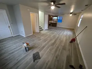Pisos laminados y de vinyl