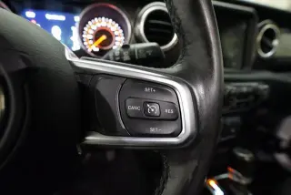 Jeep Wrangler Unlimited 2019 4x4 Sahara 4 puertas SUV