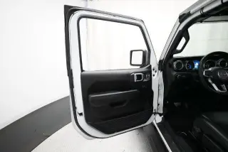 Jeep Wrangler Unlimited 2019 4x4 Sahara 4 puertas SUV