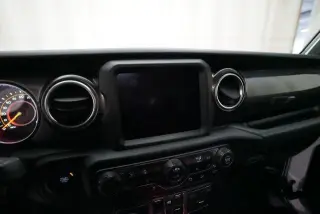 Jeep Wrangler Unlimited 2019 4x4 Sahara 4 puertas SUV