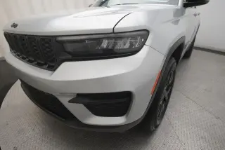 Jeep Grand Cherokee 2025 4x4 Laredo 4 puertas SUV