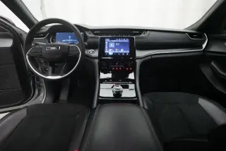Jeep Grand Cherokee 2025 4x4 Laredo 4 puertas SUV