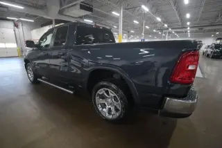 Ram 1500 2025 4x4 Big Horn 4 puertas Quad Cab 1.93 m (6.4 pies) Pickup
