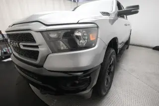 Ram 1500 2022 4x4 Lone Star Cabina Cuádruple 4 puertas 6.4 pies. Caja Corta Pickup