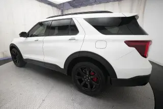 Ford Explorer 2023 AWD ST 4 puertas SUV