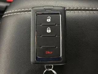 Jeep Grand Cherokee L 2025 4x2 Laredo 4 puertas SUV