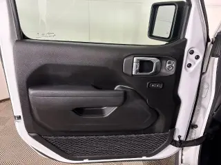 Jeep Gladiator 2025 4x4 Sport 4 puertas Crew Cab 5.0 pies SB
