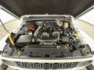 Jeep Gladiator 2025 4x4 Sport 4 puertas Crew Cab 5.0 pies SB