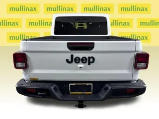 Jeep Gladiator 2025 4x4 Sport 4 puertas Crew Cab 5.0 pies SB