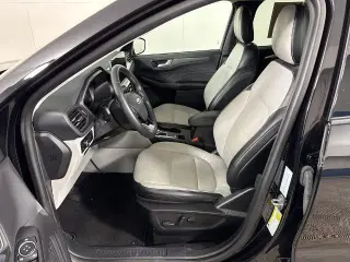 Ford Escape Híbrido Enchufable 2023 Base 4 puertas SUV