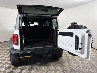 Ford Bronco 2024 4x4 Black Diamond 4 puertas SUV
