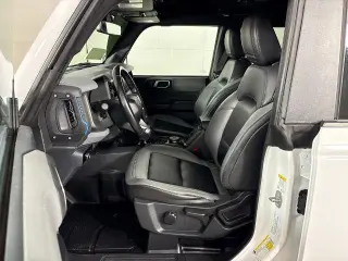 Ford Bronco 2024 4x4 Black Diamond 4 puertas SUV