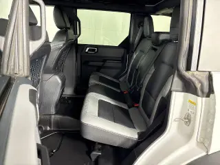 Ford Bronco 2024 4x4 Black Diamond 4 puertas SUV