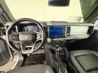 Ford Bronco 2024 4x4 Black Diamond 4 puertas SUV