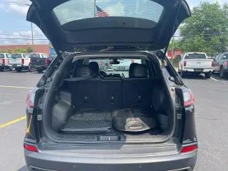 Jeep Cherokee 2019 4x4 Trailhawk Elite 4 puertas SUV