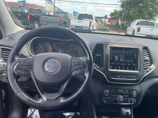 Jeep Cherokee 2019 4x4 Trailhawk Elite 4 puertas SUV