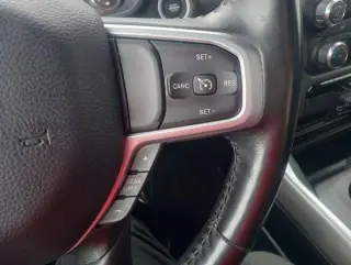 Ram 1500 2022 4x4 Lone Star Cabina Crew 4 puertas 5.6 pies. Caja corta Pickup