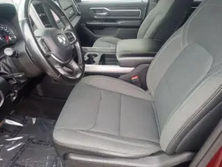 Ram 1500 2022 4x4 Lone Star Cabina Crew 4 puertas 5.6 pies. Caja corta Pickup