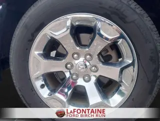 Ram 1500 2022 4x4 Lone Star Cabina Crew 4 puertas 5.6 pies. Caja corta Pickup