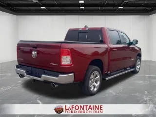 Ram 1500 2022 4x4 Lone Star Cabina Crew 4 puertas 5.6 pies. Caja corta Pickup