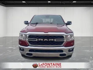 Ram 1500 2022 4x4 Lone Star Cabina Crew 4 puertas 5.6 pies. Caja corta Pickup