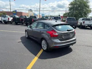 Ford Focus 2012 Titanium 5 puertas Hatchback