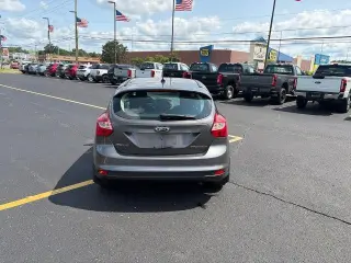 Ford Focus 2012 Titanium 5 puertas Hatchback