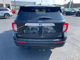 Ford Explorer 2024 AWD XLT 4 puertas SUV