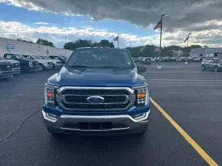 Ford F-150 2022 4x4 XLT 4 puertas SuperCrew 5.5 pies. SB