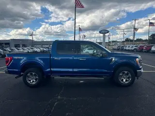 Ford F-150 2022 4x4 XLT 4 puertas SuperCrew 5.5 pies. SB