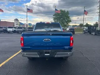 Ford F-150 2022 4x4 XLT 4 puertas SuperCrew 5.5 pies. SB